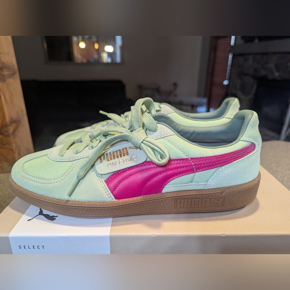 Puma Mint Green Sneakers with Bright Pink Formstrip